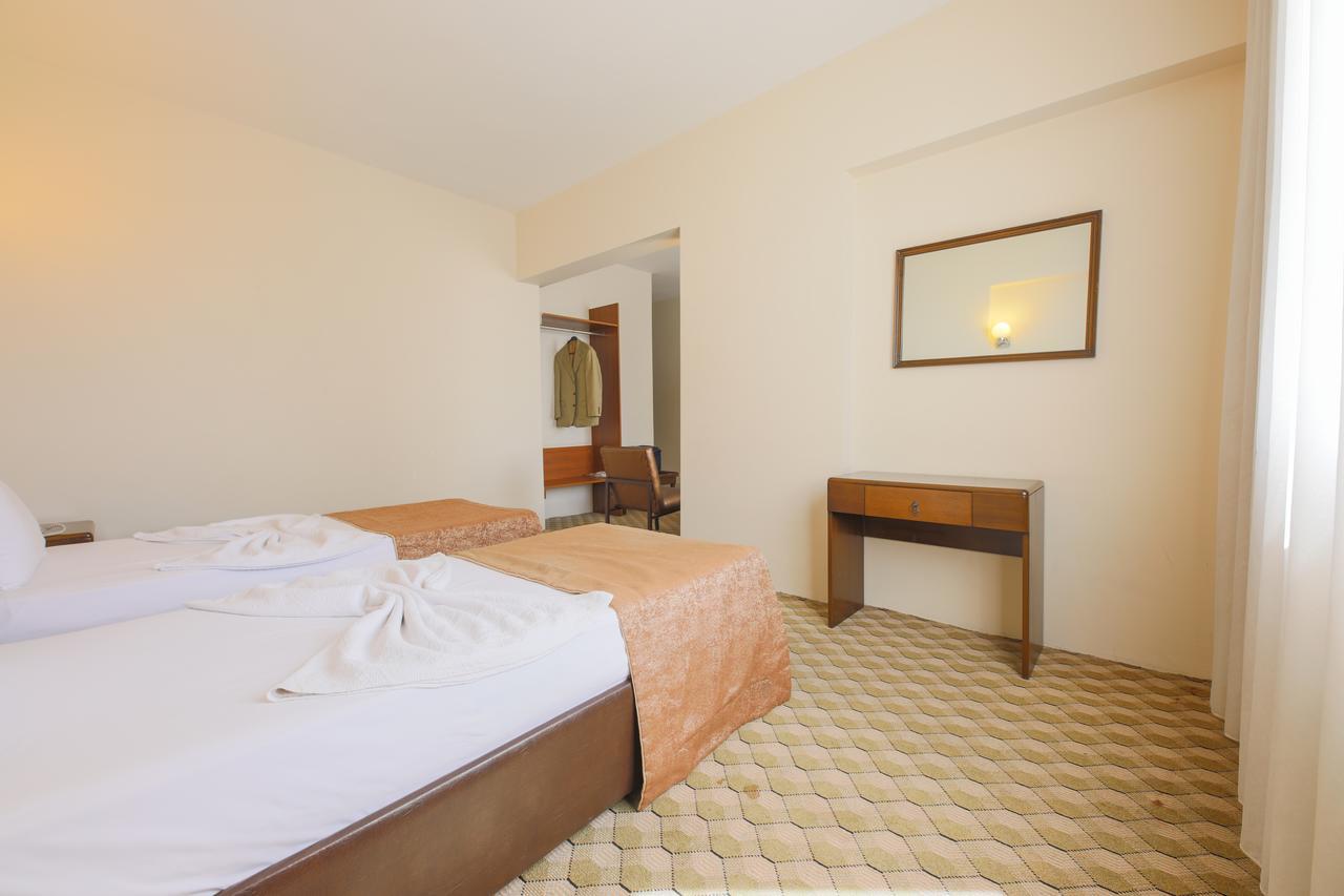 Otel Hosta *